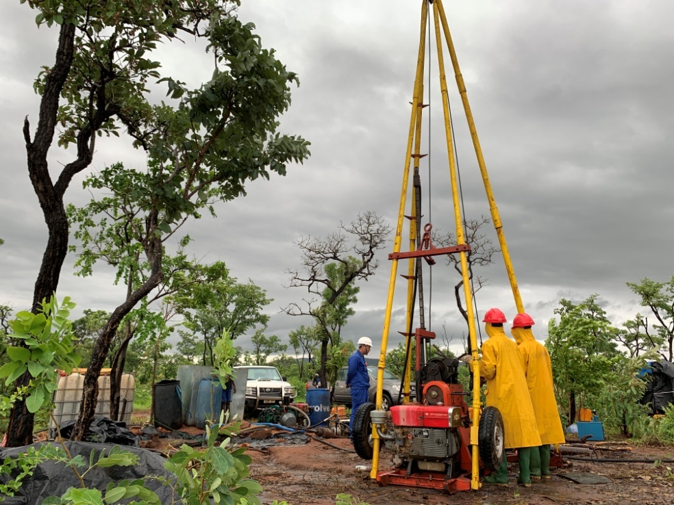 1685605869194603.jpg 444.jpg