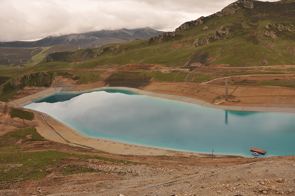 4.西藏玉龍銅礦尾礦庫工程勘察.JPG