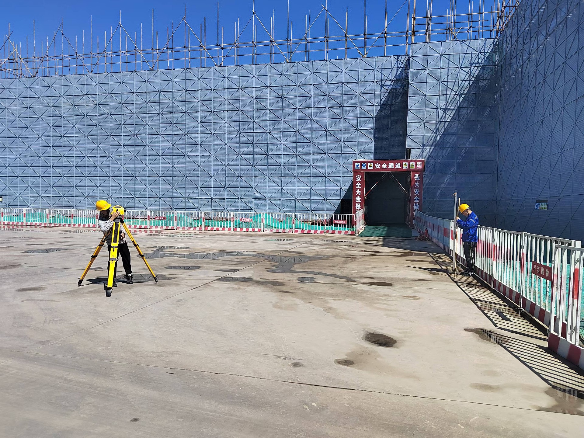 3.北京大學第三醫(yī)院秦皇島醫(yī)院建設(shè)工程沉降觀測項目.jpg